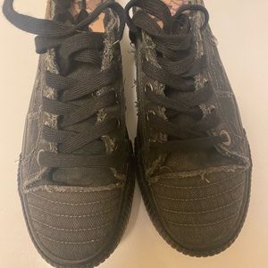 Blow Fish Womens shoes size 8